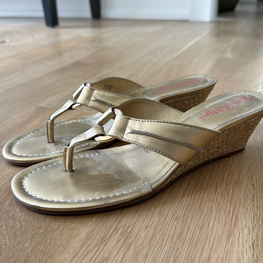 Lilly Pulitzer gold low wedge sandals, size 9